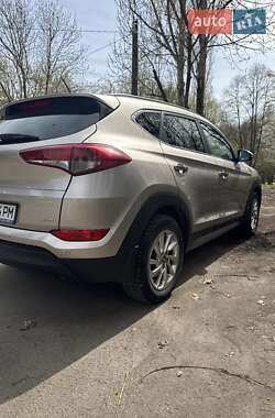 Позашляховик / Кросовер Hyundai Tucson 2017 в 