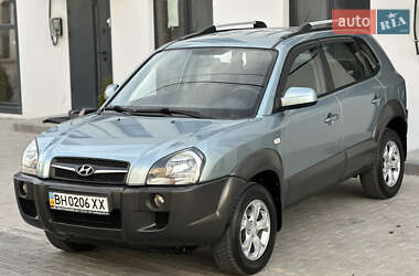 Внедорожник / Кроссовер Hyundai Tucson 2009 в 