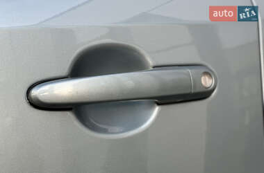 Внедорожник / Кроссовер Hyundai Tucson 2009 в 
