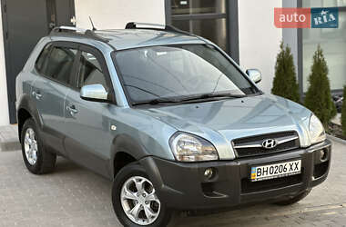 Внедорожник / Кроссовер Hyundai Tucson 2009 в 
