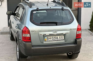 Внедорожник / Кроссовер Hyundai Tucson 2009 в 