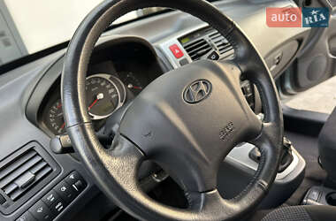Внедорожник / Кроссовер Hyundai Tucson 2009 в 