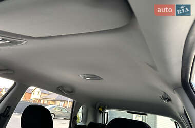 Внедорожник / Кроссовер Hyundai Tucson 2009 в 