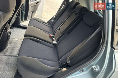 Внедорожник / Кроссовер Hyundai Tucson 2009 в 
