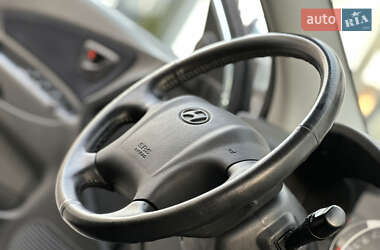 Внедорожник / Кроссовер Hyundai Tucson 2009 в 