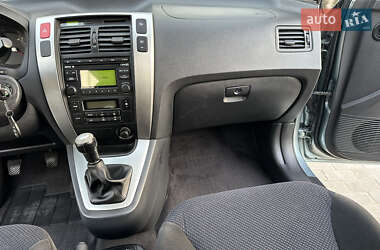 Внедорожник / Кроссовер Hyundai Tucson 2009 в 