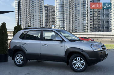 Внедорожник / Кроссовер Hyundai Tucson 2007 в 