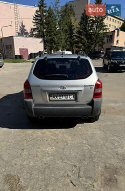 Позашляховик / Кросовер Hyundai Tucson 2010 в 
