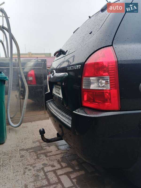 Внедорожник / Кроссовер Hyundai Tucson 2006 в Остроге