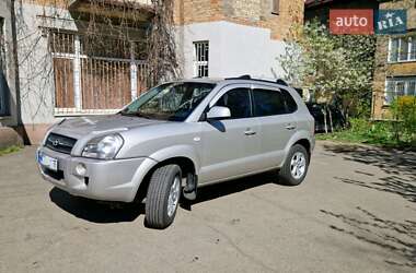 Внедорожник / Кроссовер Hyundai Tucson 2007 в 