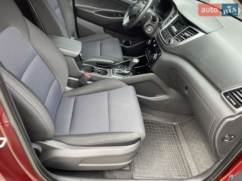 Позашляховик / Кросовер Hyundai Tucson 2016 в Миколаєві