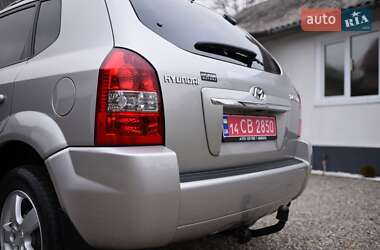 Внедорожник / Кроссовер Hyundai Tucson 2009 в 