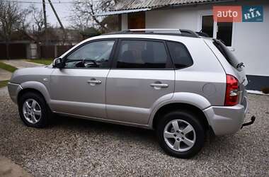 Внедорожник / Кроссовер Hyundai Tucson 2009 в 