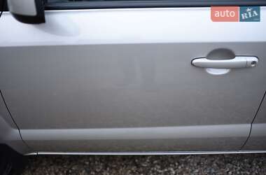 Внедорожник / Кроссовер Hyundai Tucson 2009 в 