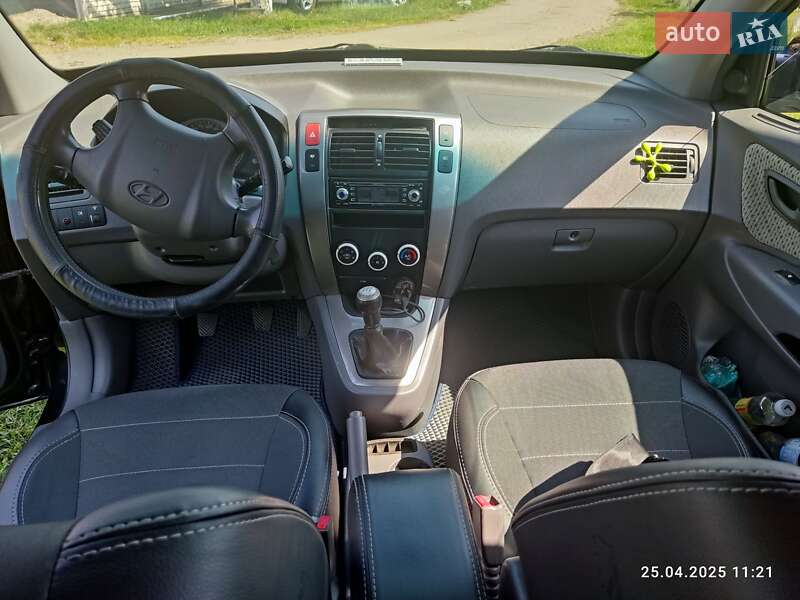 Позашляховик / Кросовер Hyundai Tucson 2005 в Кривому Розі