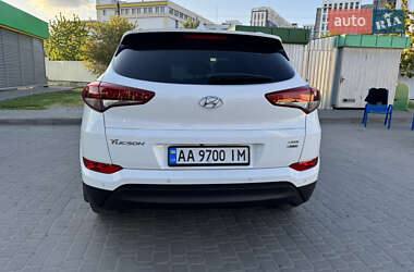 Внедорожник / Кроссовер Hyundai Tucson 2017 в 