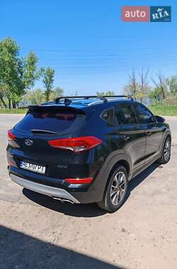 Внедорожник / Кроссовер Hyundai Tucson 2017 в 