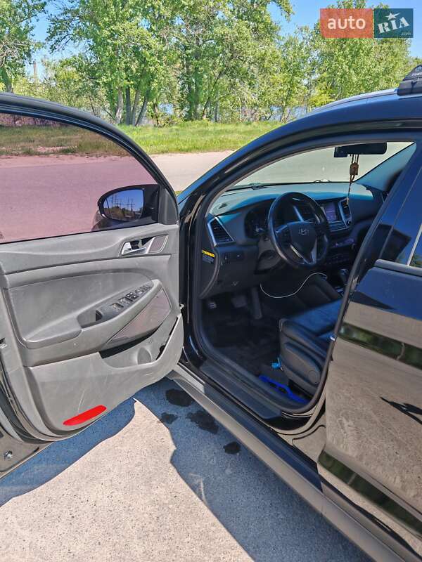 Позашляховик / Кросовер Hyundai Tucson 2017 в Дніпрі