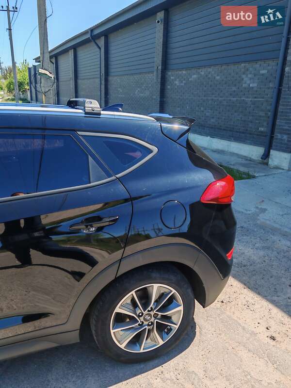Позашляховик / Кросовер Hyundai Tucson 2017 в Дніпрі