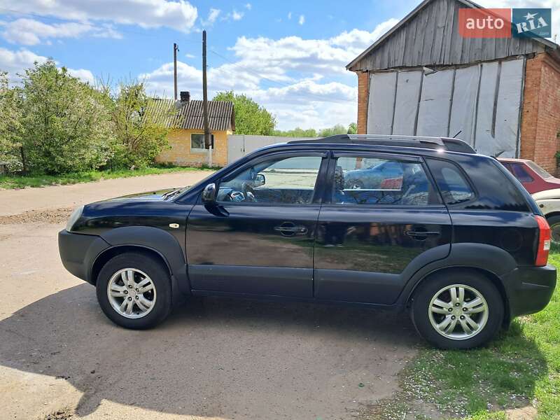 Внедорожник / Кроссовер Hyundai Tucson 2008 в Прилуках