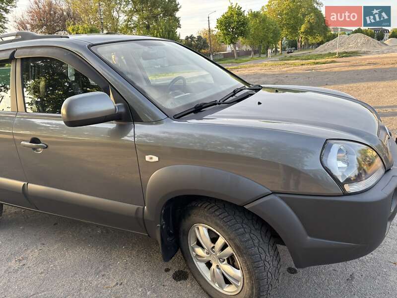 Позашляховик / Кросовер Hyundai Tucson 2012 в Переяславі