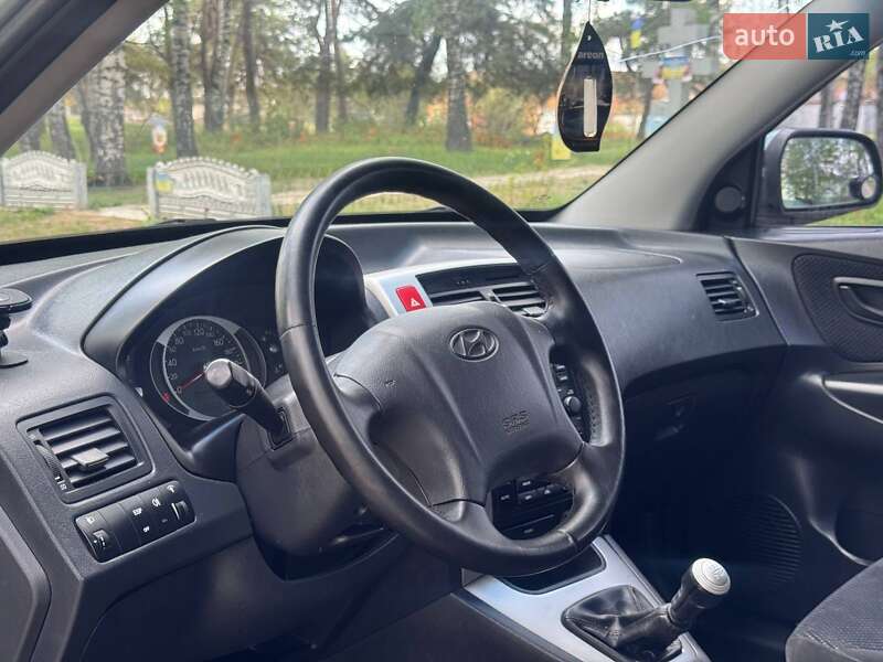 Позашляховик / Кросовер Hyundai Tucson 2009 в Охтирці