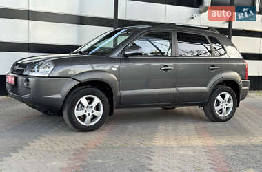Внедорожник / Кроссовер Hyundai Tucson 2008 в 