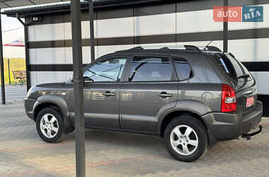 Внедорожник / Кроссовер Hyundai Tucson 2008 в 