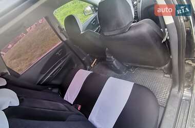 Внедорожник / Кроссовер Hyundai Tucson 2009 в 