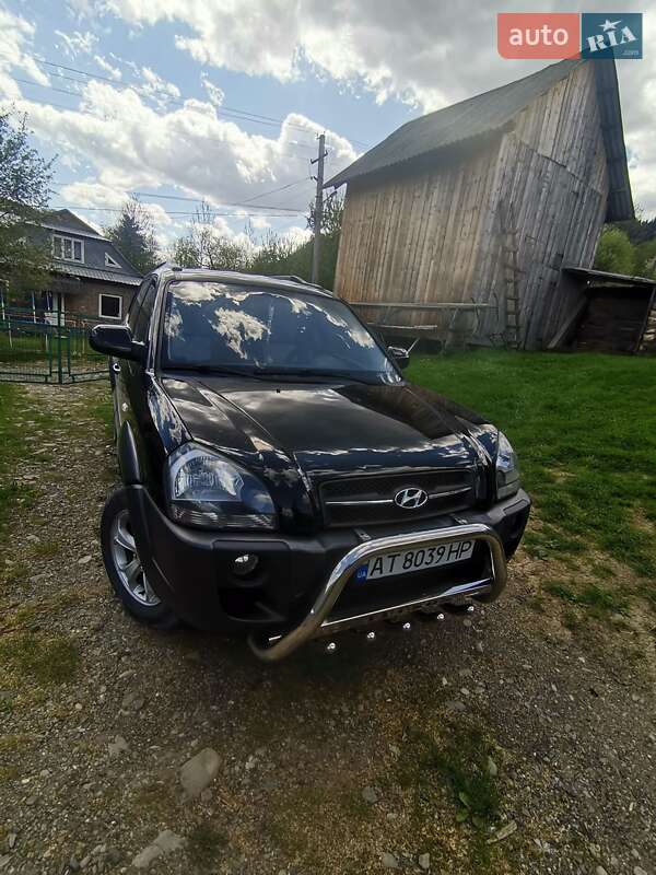 Внедорожник / Кроссовер Hyundai Tucson 2009 в 