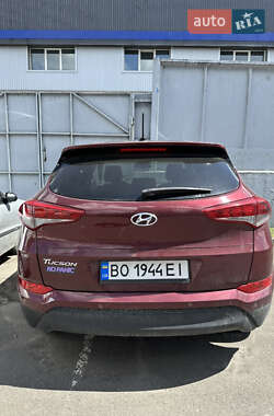 Позашляховик / Кросовер Hyundai Tucson 2016 в 