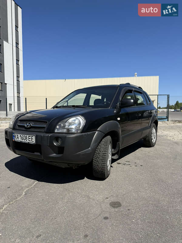 Внедорожник / Кроссовер Hyundai Tucson 2007 в 