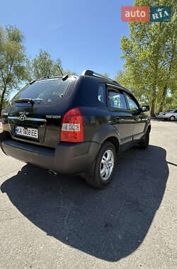 Внедорожник / Кроссовер Hyundai Tucson 2007 в 