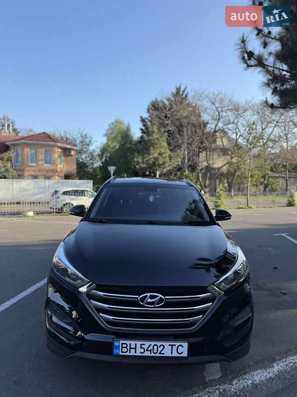 Внедорожник / Кроссовер Hyundai Tucson 2018 в 