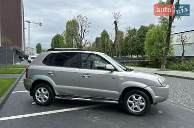 Внедорожник / Кроссовер Hyundai Tucson 2004 в 