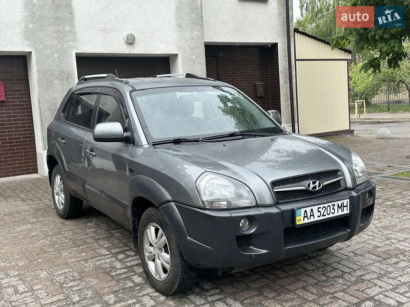 Позашляховик / Кросовер Hyundai Tucson 2012 в Києві