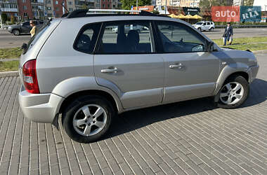 Позашляховик / Кросовер Hyundai Tucson 2007 в 