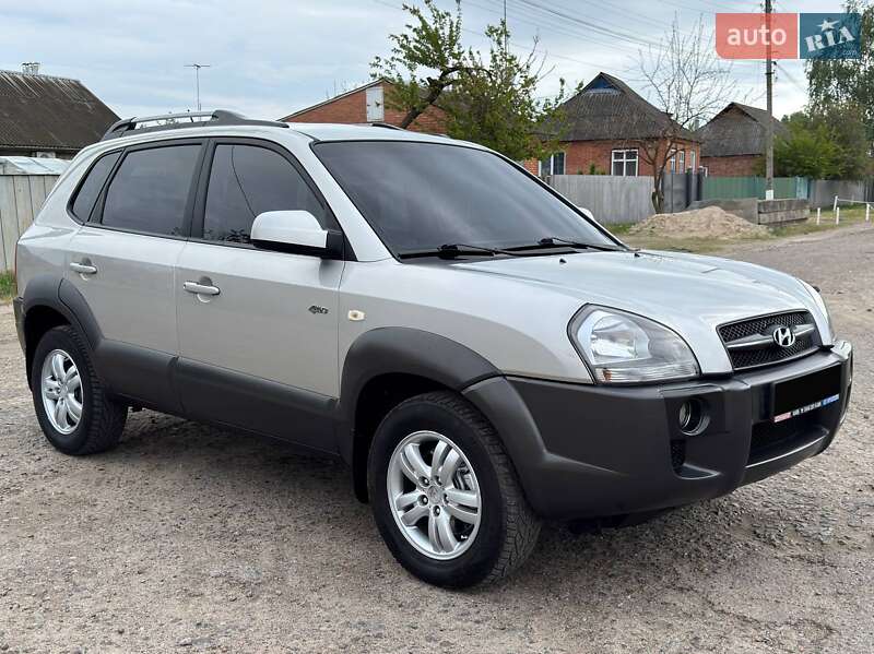 Позашляховик / Кросовер Hyundai Tucson 2009 в Охтирці