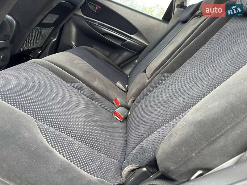 Позашляховик / Кросовер Hyundai Tucson 2009 в Охтирці