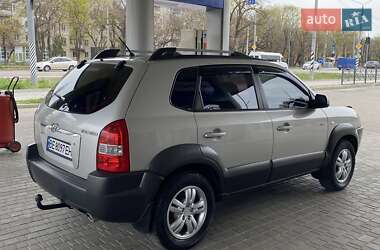 Внедорожник / Кроссовер Hyundai Tucson 2007 в 