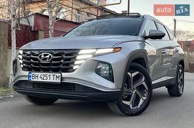 Позашляховик / Кросовер Hyundai Tucson 2021 в 