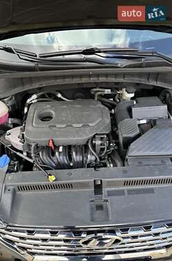 Позашляховик / Кросовер Hyundai Tucson 2021 в 