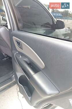 Внедорожник / Кроссовер Hyundai Tucson 2009 в 