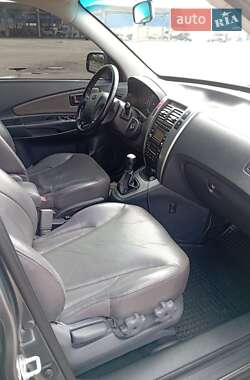 Внедорожник / Кроссовер Hyundai Tucson 2009 в 