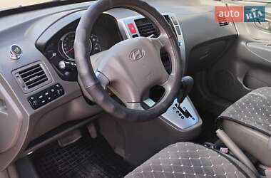 Позашляховик / Кросовер Hyundai Tucson 2006 в 