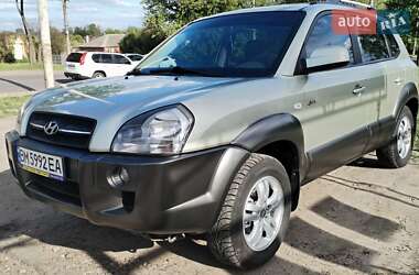 Позашляховик / Кросовер Hyundai Tucson 2006 в 