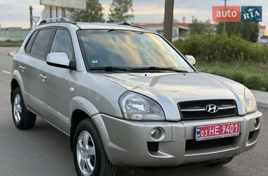 Внедорожник / Кроссовер Hyundai Tucson 2006 в 