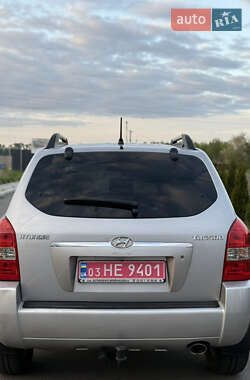 Внедорожник / Кроссовер Hyundai Tucson 2006 в 