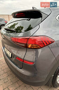 Внедорожник / Кроссовер Hyundai Tucson 2019 в 