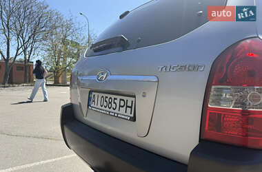 Внедорожник / Кроссовер Hyundai Tucson 2005 в 